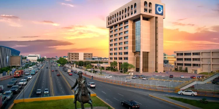 Banco Popular se solidariza con San Cristóbal; aporta RD$30 millones en ayudas sociales