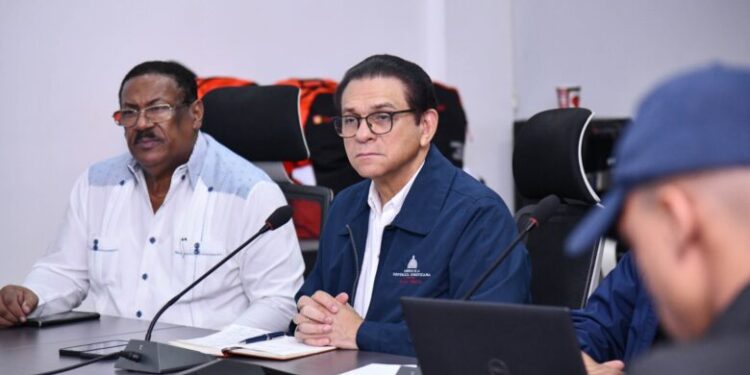 Ministerio de Salud en sesión permanente por disturbio atmosférico en el país 