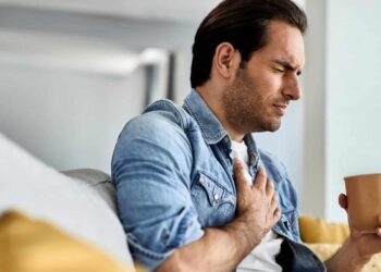 Médico internista pide no esperar a sufrir un infarto para cambiar el estilo de vida